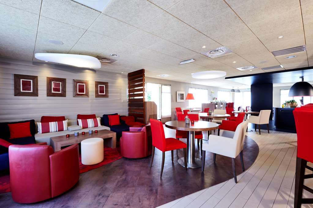 Campanile Ales Centre - Cevennes Hotel Ресторант снимка