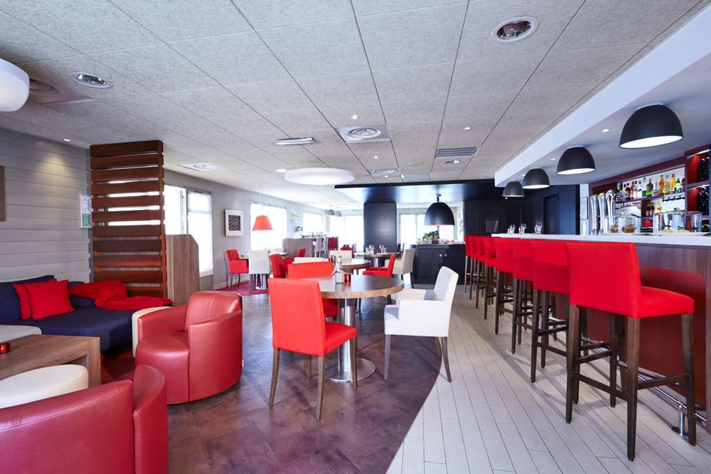 Campanile Ales Centre - Cevennes Hotel Ресторант снимка